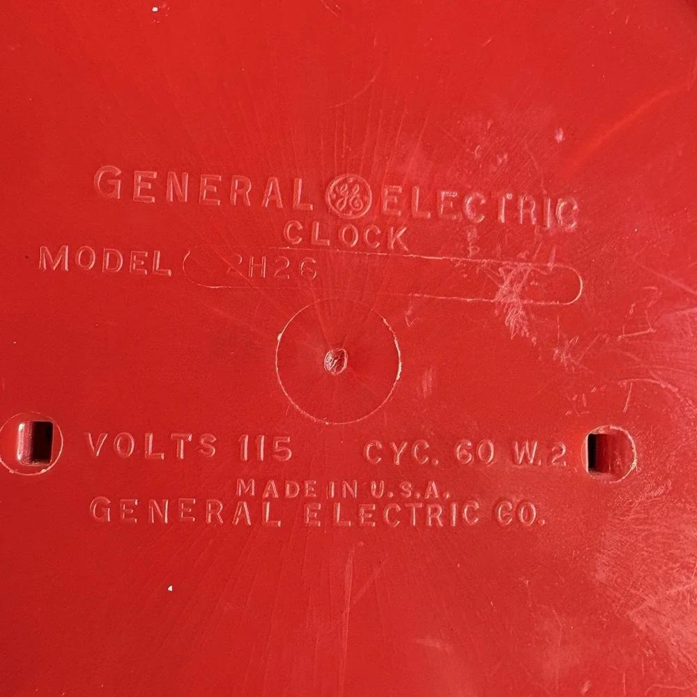 Vintage 1950's General Electric GE Wall Clock Faded Model 2H26 THE GOURMET